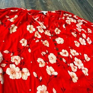 Large Lucky brand 3/4 sleeve cotton blouse. Red floral.